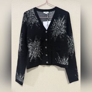 Chanel Black and White Women's knit cardigan